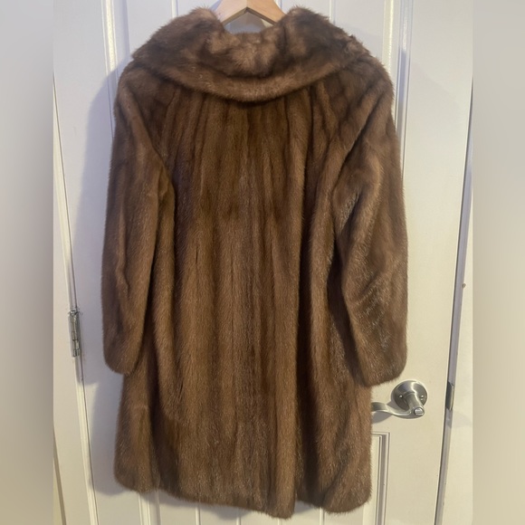 Authentic mink coat - Picture 2 of 8